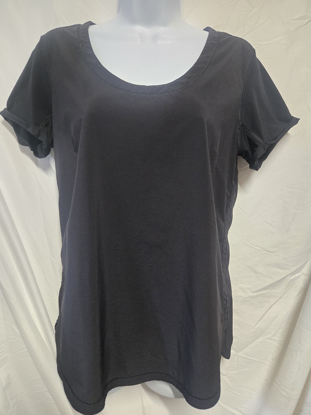 lululemon athletica Black Scoop Neck Short Sleeve Tee